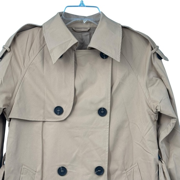 Chic Tan Trench Coat - Picture 4 of 9